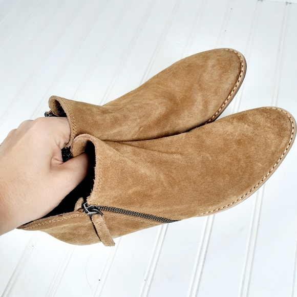 DOLCE VITA Janele Twin-zip Classic Suede Leather Bootie In Camel C501 - Picture 7 of 13